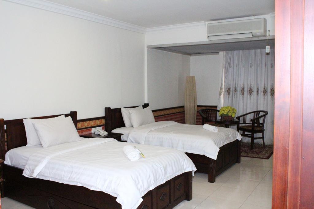 Straits Hotel 3*